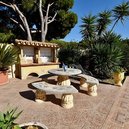 Villa Del Sol 18 *